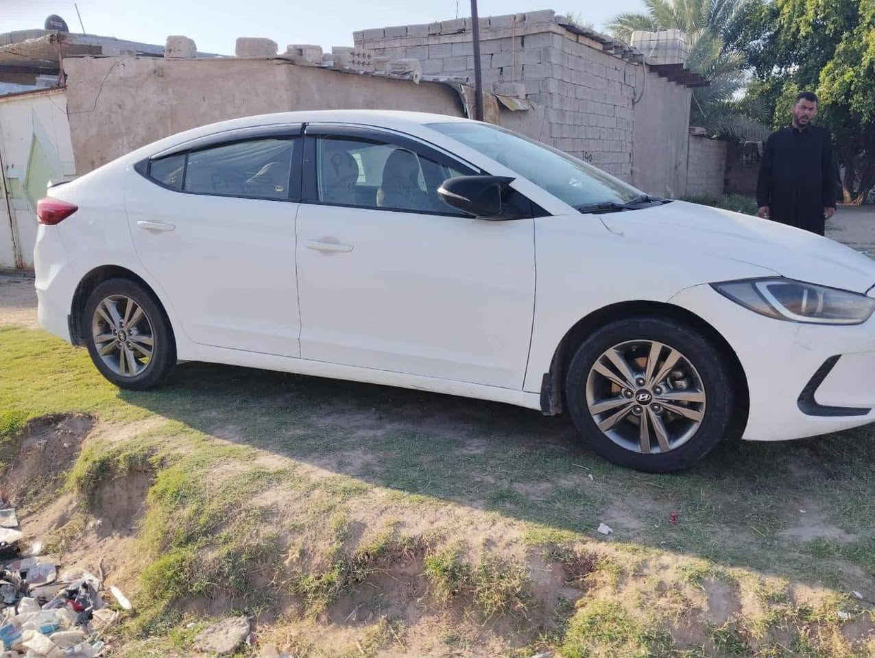السلام عليكم النترا 2017 خليجي ضرر جاملغ فقط والباقي مكفول تبريد قطعتين السعر 120وبيه مجال مكلف بالنشر رقم صاحب السيارة ***********
