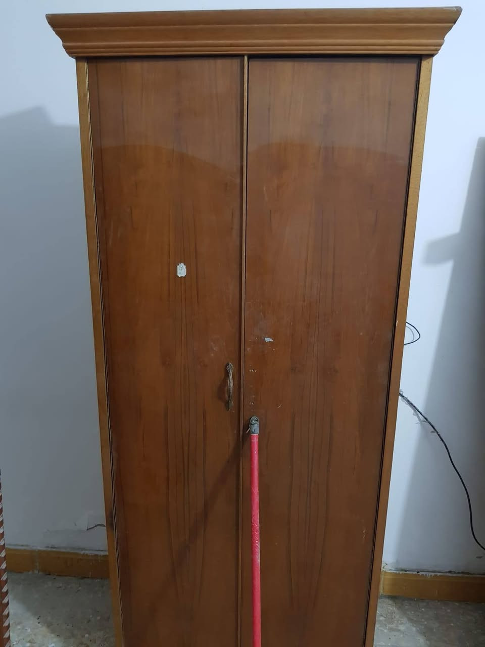 للبيع عنوان الشعب للإستفسار على الواتساب ***********
