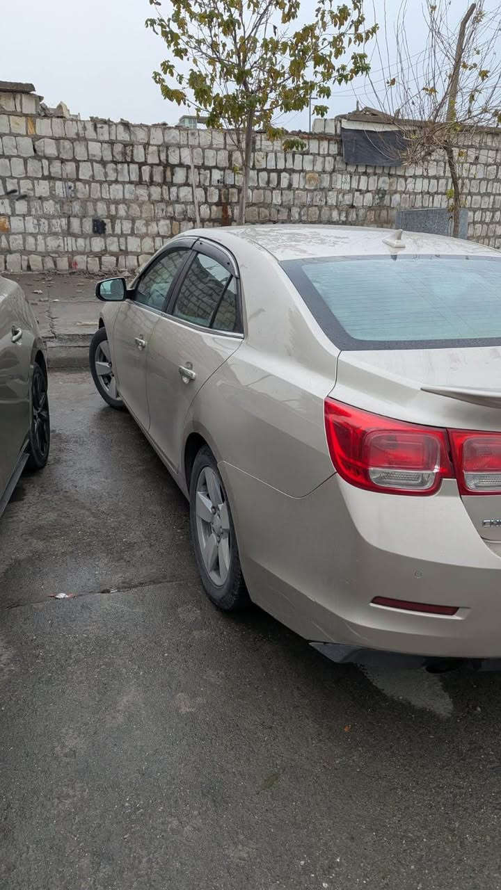 ماليبو 13LTZ فول الفول 
مكفوله من الصبغ عدا الدعاميات 
كير ومكينه وتبريد بشرط 
السياره كلش نظيفه مواصفاتها معروفه LTZ
مكينه ٢.٥
متواجد ع الفيس 
هذا رقمي (***********) السليمانية, العراق
