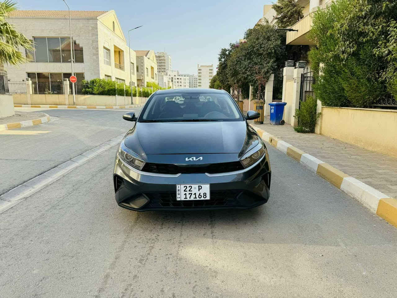 كيا فورتي للبيع موديل ٢٠٢٣ وارد امريكي حادث كلش بصيط سياره كلش نضيفه السعر ١٥٠  وبيها مجال مكان بغداد رقم ***********
