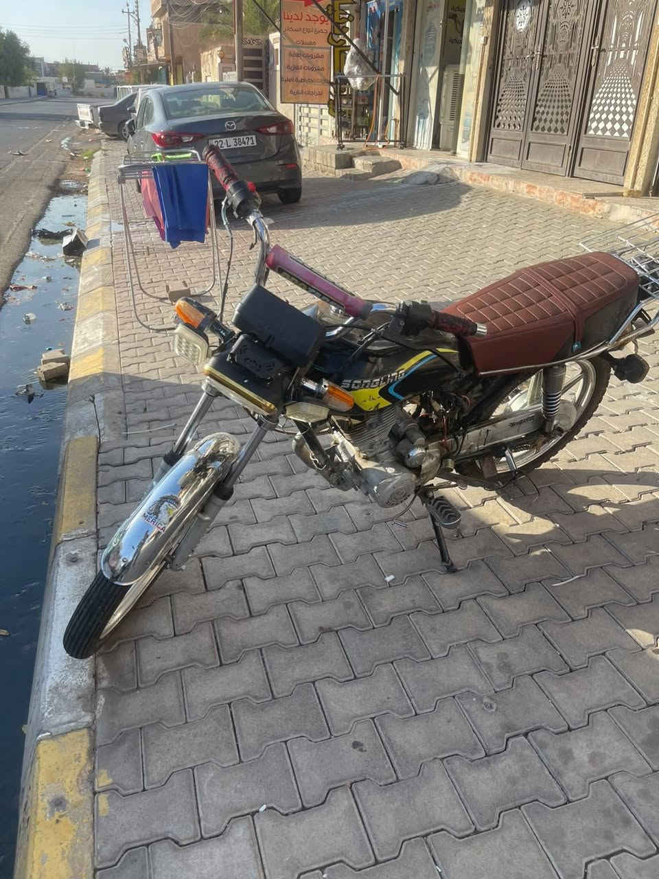 السلام عليكم دراجة جني لل بيع سعر 200،مستعجل علا بيعتها ***********

