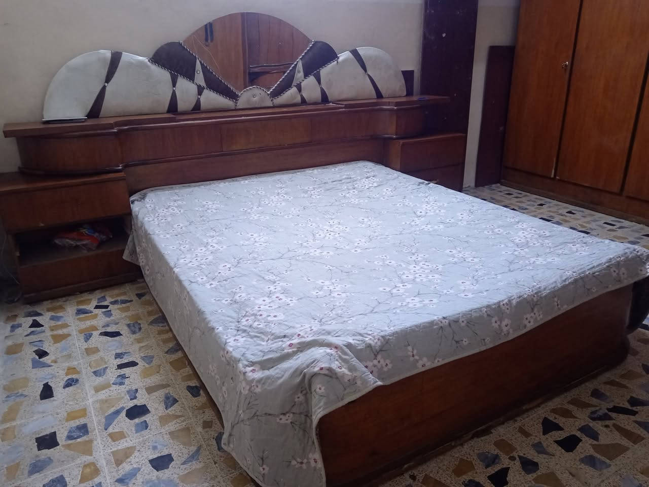 موصل الايسر • قطع غيار • سرير