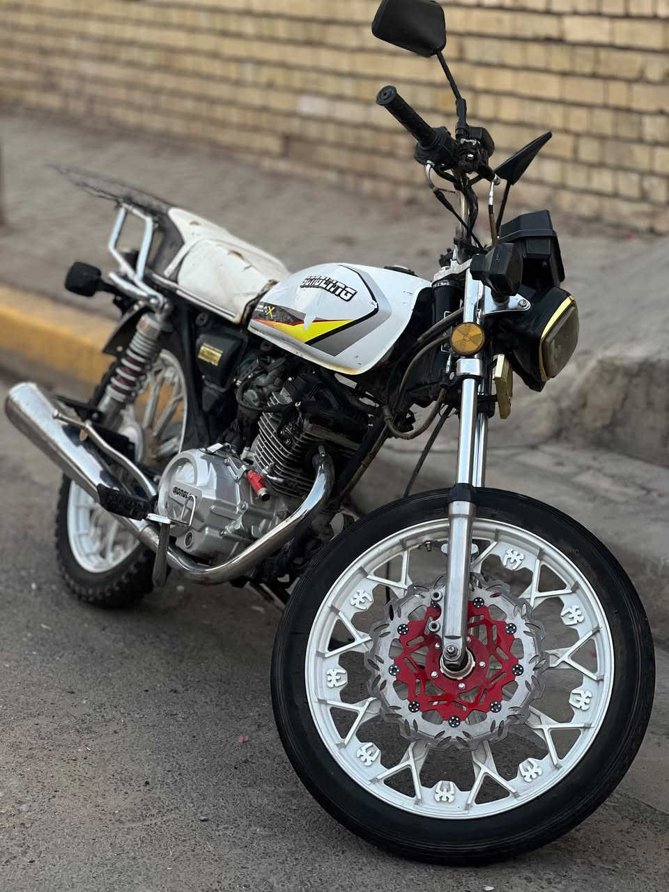 دراجه ايرانيه سوانك للبيع موديل 25 سعر 600 بيها مجال
وتساب 
***********
