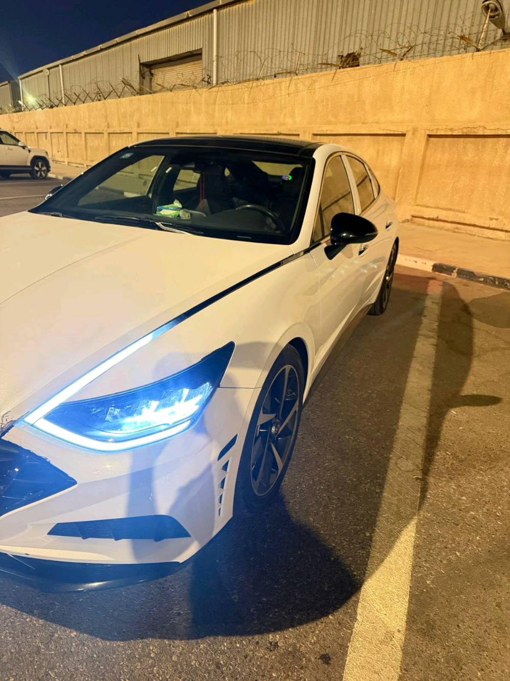 هونداي سوناتا (فول 1/1)
موديل: 2023
لون : ابيض رقمه بصره معوقين
وارد :وارد امريكي بيه بنيد امبدل وبارد بل جاملق ال ورا قليل
محرك : 1.6 تيربو)*
عداد المشي 70الف بالكارتون بعدها
مواصفات
صمة
بصمة ابواب
تشغيل عن بعد
شاشه حجم كبير تدعم كار بلي
كامرة خلفية
حساس خلفية
لد امامي خلفي
اشاير مري
نقط عمياء
كشنات كهرباء + كشن حار كشن
بارد +ستيرن حار
جنطة بصمة + دكمه + حساس عند
الاقتراب
تنبيه خروج عن مسار
رادار امامي خلفي وجانبي
فول حساسات اوتو ستوب
تحكم وضعيات قيادة
اوتو هولد
ول تحكم ستيرن مع قيادة ذاتيه
سايد بريك كهريا.
داخل اسود سقف كنتارة اسود
بانوراما
قطعتين تبريد
شاشه تبريد منفصل
ستم سماعات 12
شحن واير لس 
عنوان البصر
اسف عل  اطاله🤍
***********
