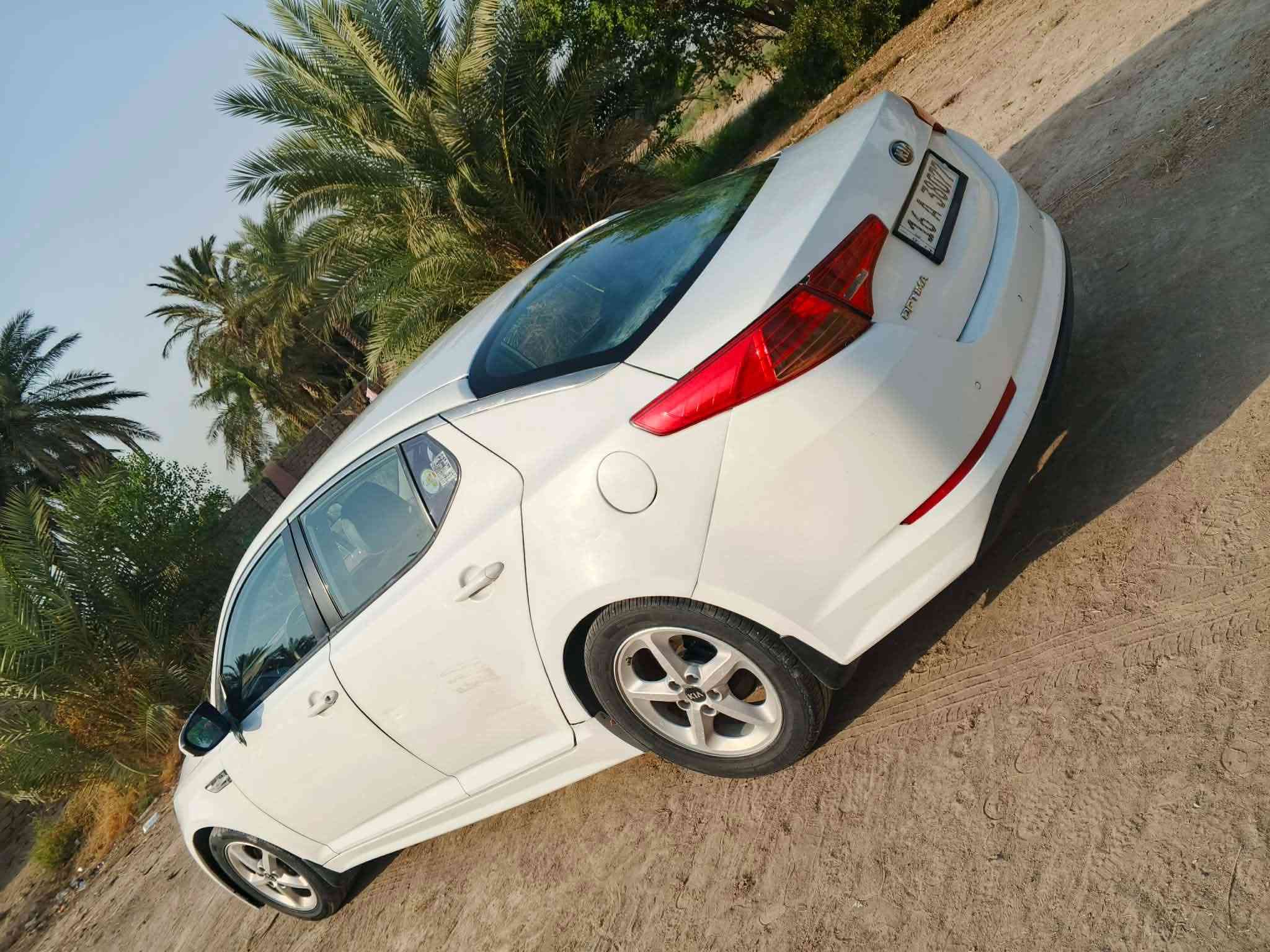 السلام عليكم كيا اوبتيما 2013جاهزه من كلشي السياره بيها اربع قطع صبغ رقم قادسيه دولي كله جديد كهربائيات تبريد كير مكينه  حداديه  تخم تاير 
 السعر 90وبيها مجال 
الاتصال بالرقم 
***********
