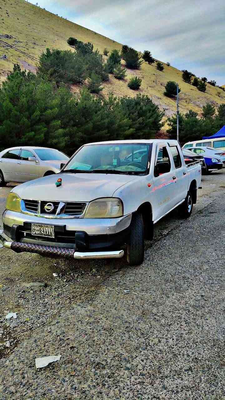 نیسان مۆدیل 2007ناوشین 
دووبەیە سەیارەکە شانسی لیزە
گێڕمەکینەو تەربریت بەشەر
چوار ساڵە لای خۆمە گۆڕنەوەش دەکەم لەگەڵ نیسانی دەبڵ ئەکسلی علوج 
***********
***********
