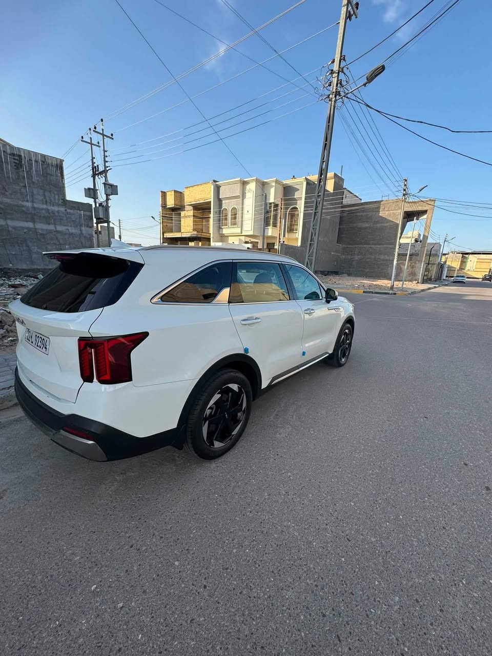 موديل ٢٠٢٥ 6 سلندر
كرسي كهرباء 
شاشة متصل
حساس خلفي امامي 
كامرة خلفية
صندوك كهرباء 
ويل ١٩ 
كفالة  السيارة فقط بيهة رصعة موضحة بالصورة 
السعر ٢٩٠ وبيهة مجال شي بسيط 
السيارة ماشية ٤٤ الف وقابل للزيادة مكاني البصرة 

موجود واتساب او اتصال ***********
