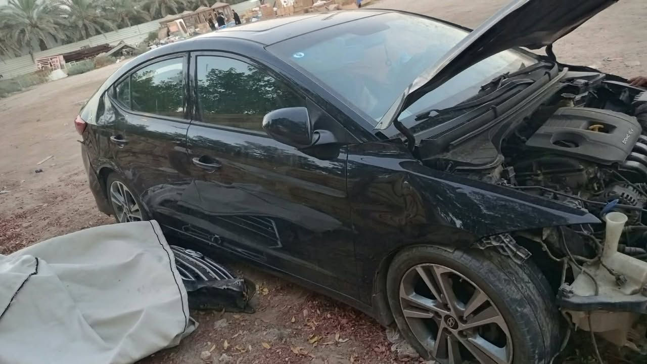 النترا 2018 وارد امريكي رقم جديد بأسمي حادث سير داخل البصرة السياره مشتريه كفاله  الحادث فقط جهة السائق  والجهه الثانيه ما بيهه شي مكاني بصره السعر ٦٠ وبيهه مجال هذا رقم راعيهه اني مكلف بالنشر ***********

