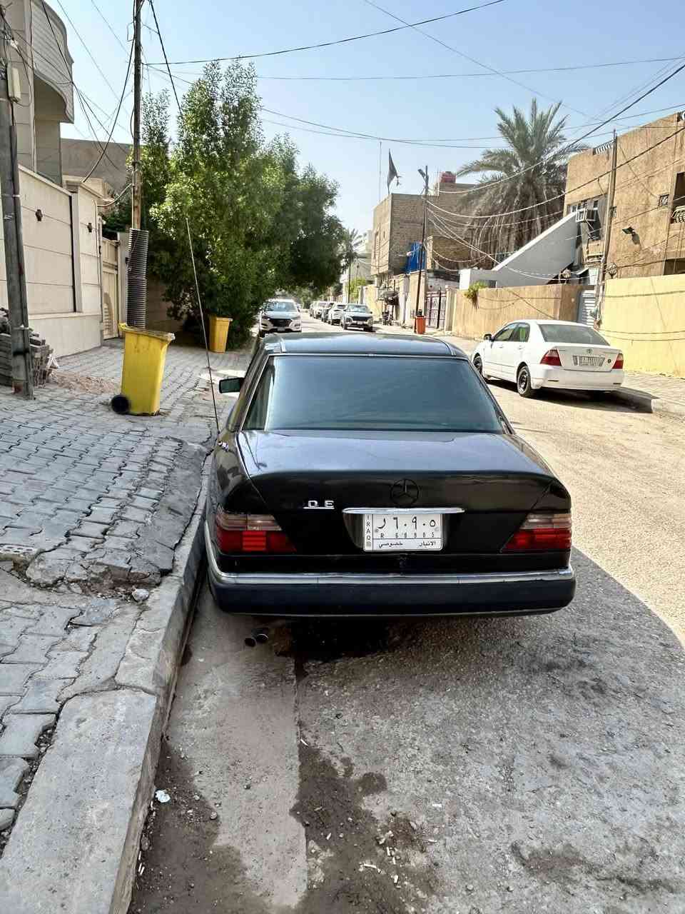 السلام عليكم ورحمه الله مارسيدس دب 91 بسمي رقم انكليزي غرفه جديده منضومه بانزين جديده سنويه ل31 مكاني الديوانيه غماس مكينه ياباني ثنين ونص حلوه السيارة يريدلها ترتيب شويه سعرها 40وبيها مجال بصيط ضرف محتاج كلش *********** وشكر خابرني راسلني واني خادم الك

