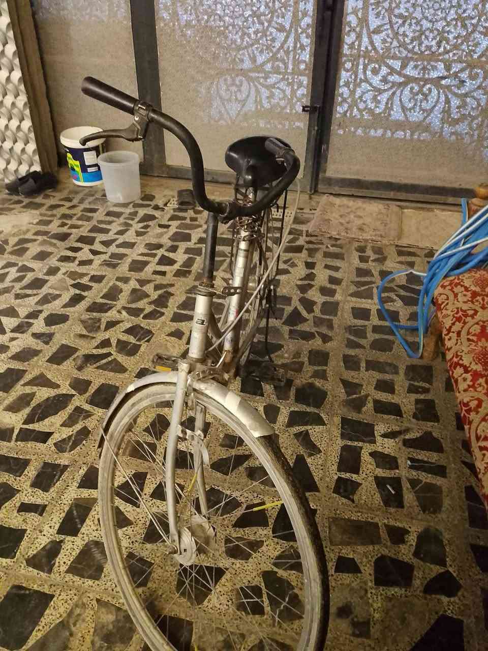 بيسكل بناتي • ٢٧ • نضيف