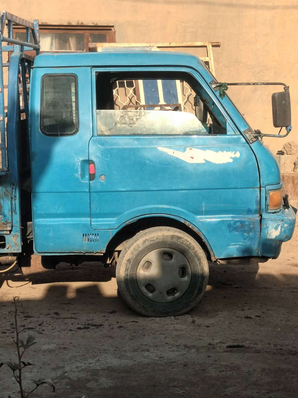 سياره ***********. ٣٥بيه
