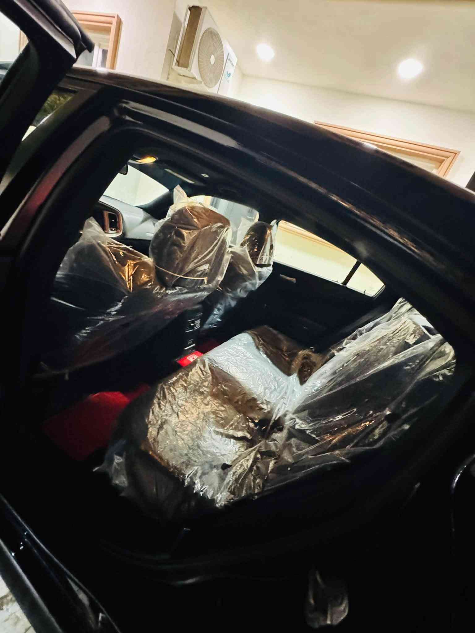 موديل 22 سياره جديده كلش وجاهزه من كلشي 
رقم بابل بسمي 
ماشيه 80 مواصفات معروفه حادث بنيد بدون داخل بدون صبغ 
السعر 196 وبيه مجال الشراي  
مكاني بابل حله نادر ***********
