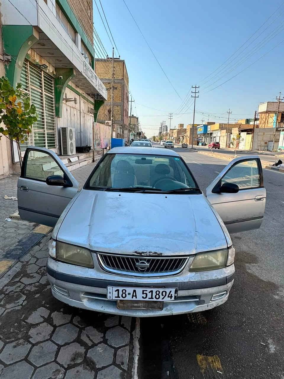 السلام عليكم
نيسان صني ياباني موديل 2000
السيارة معمرة و تبريدها ثلج 
مكاني نجف ، تجي تشوفها و تفحصها 
سنوية و كلشي جاهز سعرها 37 بيها مجال 
مكاني النجف الاشرف حي الجمعية 
***********
