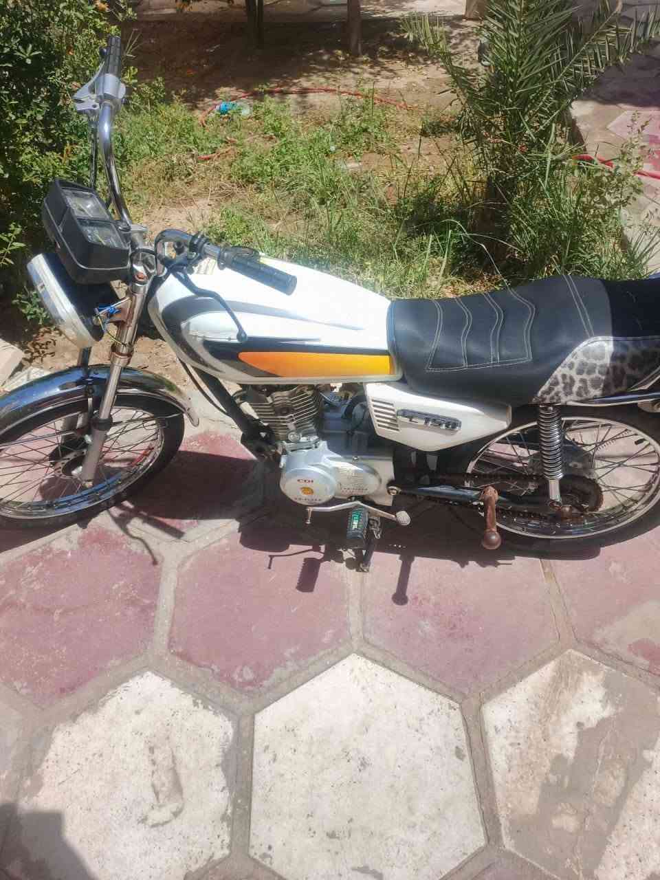 سكنر • كفلك • اوراق