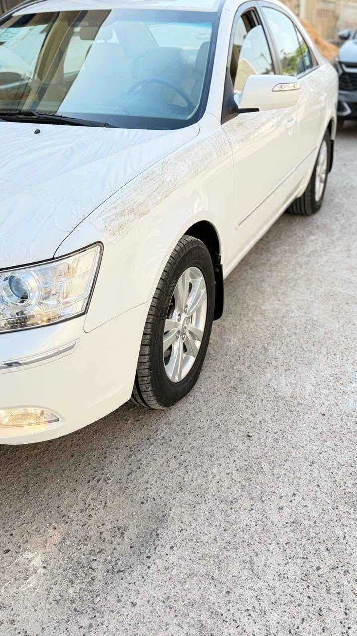السلام عليكم 
للبيع سوناتا السياره (من النوادر) سياره ليست جديده ولا نضيفه بل زيروووو كانت متروكه سنوات علما ان موديل السياره 2010 كفاله عامه من ضربه صبغ بارد شخط رصعه صدعه والخدش حته الدعاميه اكفلها من النكراش السياره الان ماشيه 44ألف السياره مواصفات داخل صاج تريشه نيكل داخل عسلي فتحه سقف مواصفات معروفة السياره كشنات محد كاعد عليهه الخلفيات والصدر سياره جمع لزكات الشركه وفابلون الشركه بيهه بالبنيد والجنطه استلام الزيرو بعدها ع وضع شركه كتلوكات فابلون شركه بيها محرك 2400 مكينه 4 اسلندر ماشيه 44 ألف فقط بعدهه زيروووووو للعلم سياره استيراد الشركه مكانه بغداد شارع فلسطين 
السياره جدا جديده وماكو اختهه بالعراق السياره شركه 
رقم بغداد(11) دولي سنويه مجدده هزه جديده سعرها ع رقم *********** 
اخوان رجاءا شراي جناي يتصل مو شراي ارفع منشور بكلمه يالله
