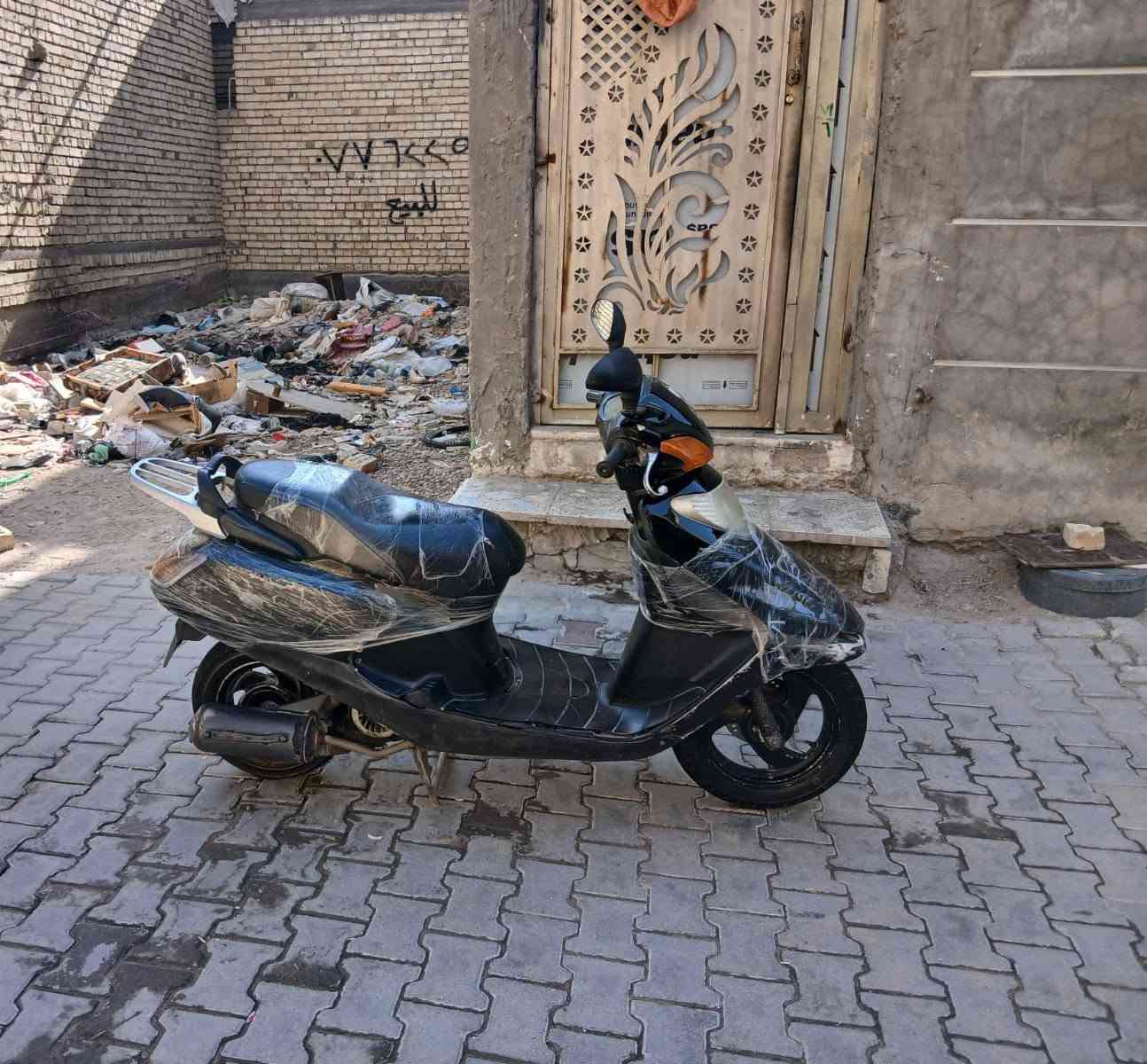السلام عليكم دراجه سبيسي للبيع سعره ٤٥٠ الف وبيه مجال للشراي *********** واتساب فقط عنوان بغداد شعله بيه عطل صالنصه طاكه
