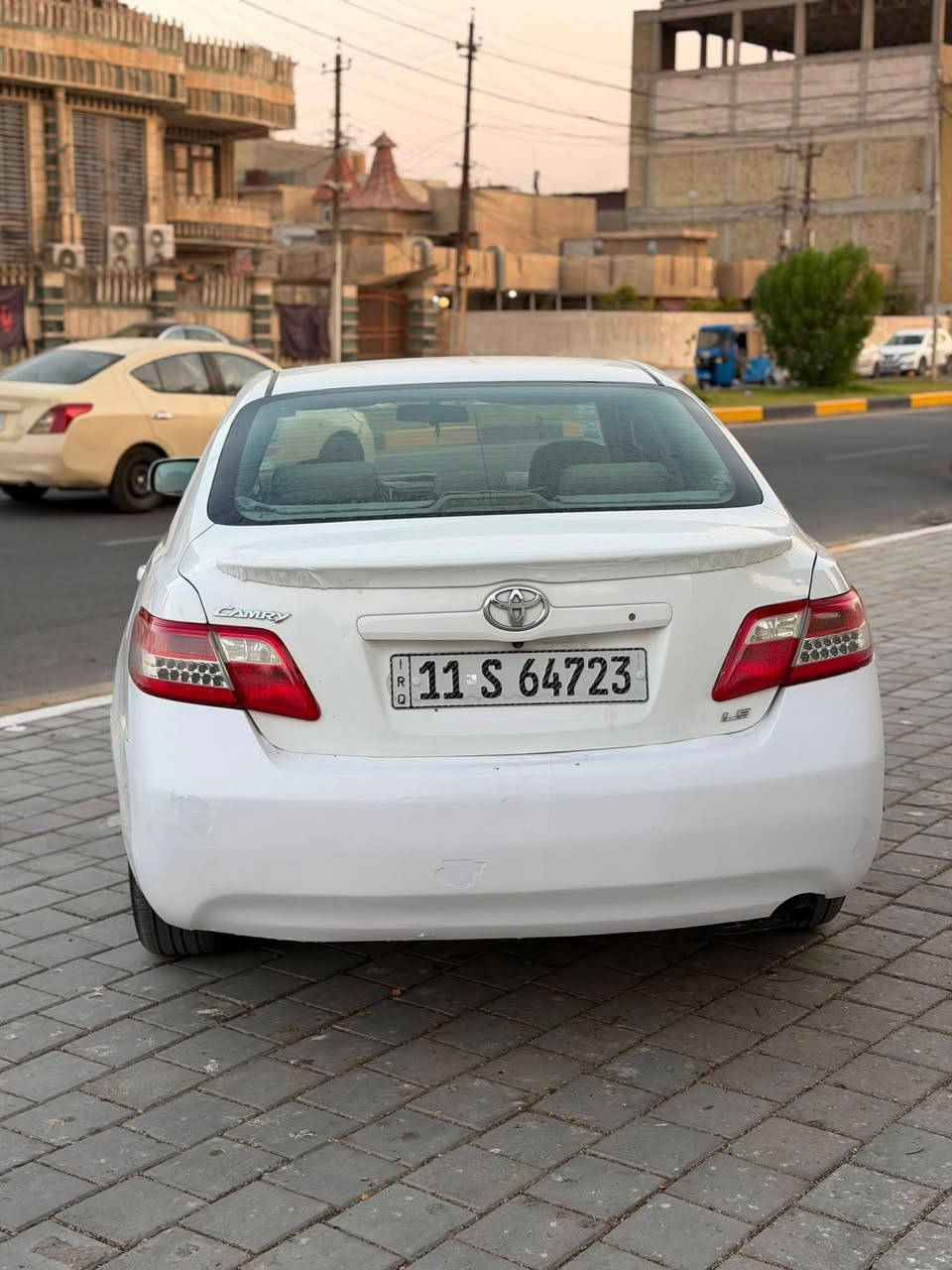 سلام عليكم.  كامري ,2008 استيراد امريكي رقم بغداد باسمي

محرك 2400.  سياره بدون ضرر  ليبل واحد شرط الفحص. 

بيها  نص جاملغ. صبغ. + نص جاملغ ثاني همات صبغ. عل فحص

مكاني بغداد الرصافه السعر 97 ورقه.  سياره جاهزه مال بيت. 

ماشيه 160k حقيقي. بل ميل 106 الف. سياره  كاعده وحلوه 

السعر 97 ورقه. ...   ***********
