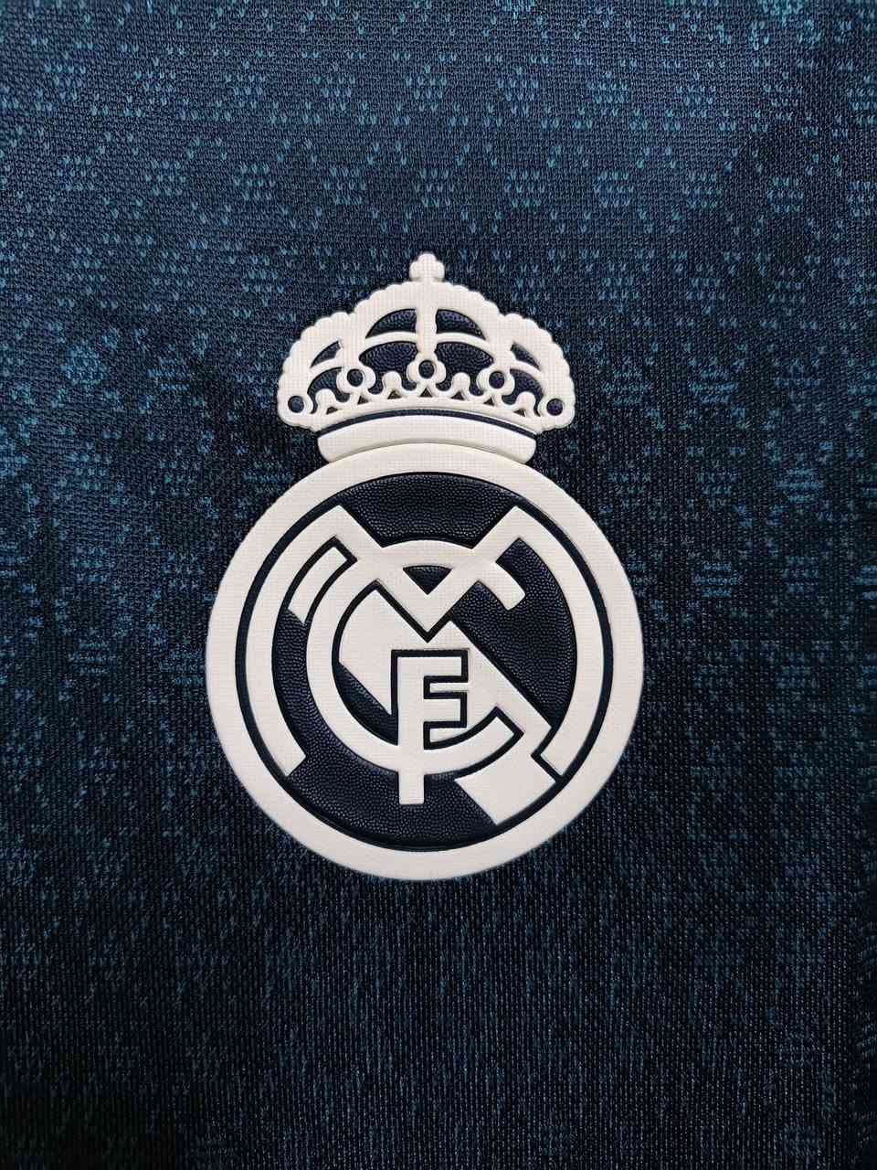 مدريد الاحتياطي 🟢
-نسخة لاعب
-موجود كل القياسات✅

-يوجد توصيل جميع محافظات العراق🚚

-تواصل واتساب (***********)📞.
#الكابتن #دريسات #مدريد
