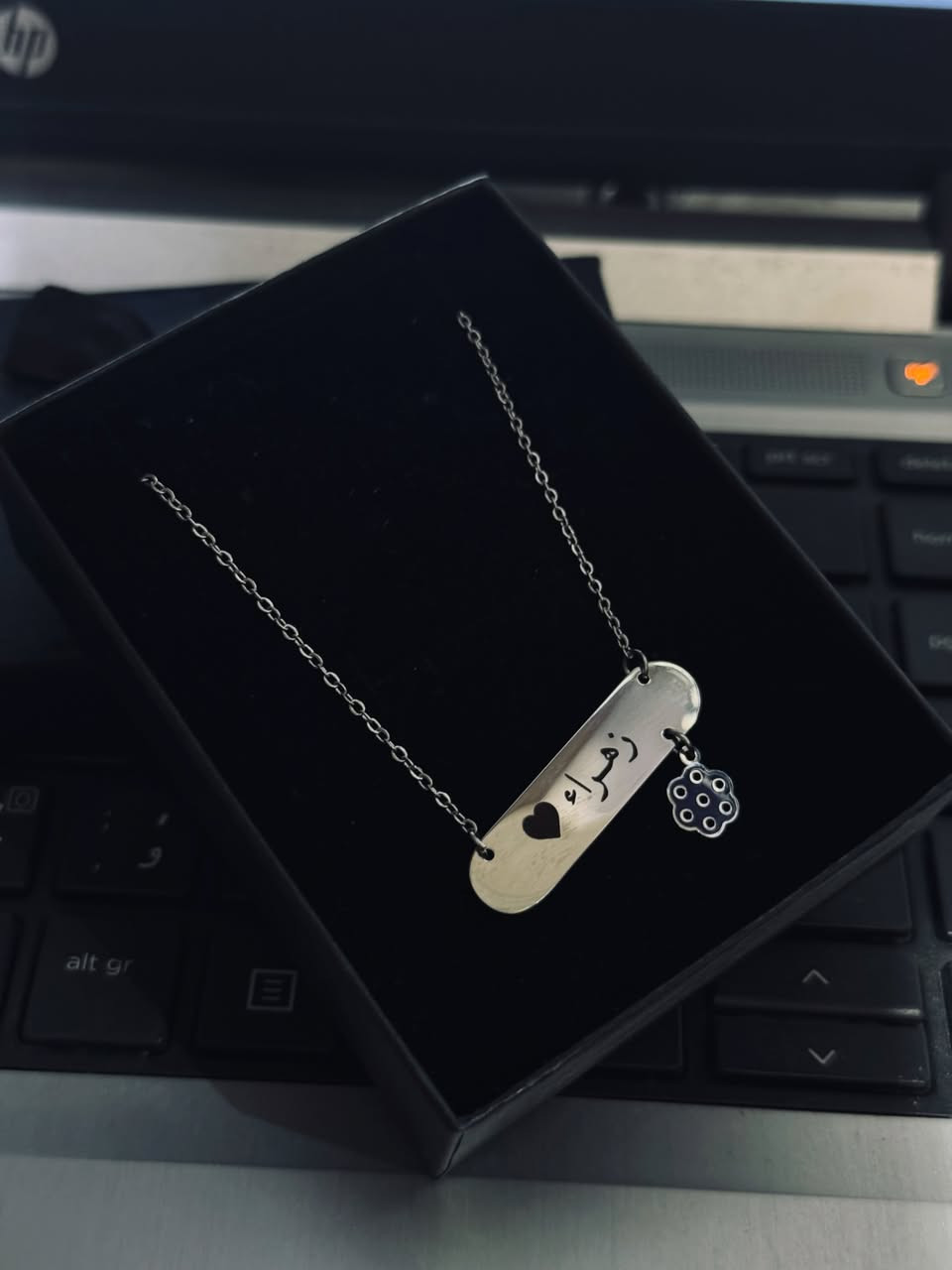✨ حفر ليزر حسب الطلب ✨
نحفر الاسم والعبارة اللي تختارها بكل حب ودقة ❤️
🎁 مناسب للهدايا والمناسبات
🚚 توصيل لجميع المحافظات
📞 للطلب: ***********. او مراسلة البيج 

#مكتبة_محمد_للهدايا #اكسبلور_فولو #اكسبلورر #فيب #هدايا
