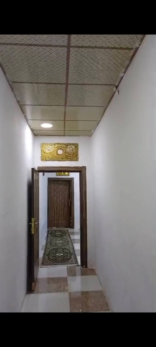 بيت طابو للبيع مساحه 130 متر مواصفات فول  عنوان كركوك حي النور الثانيه مقابيل سوق الجمعه  للاتصال /*********** سعر 95 مليون بي مجال قليل لشراي

