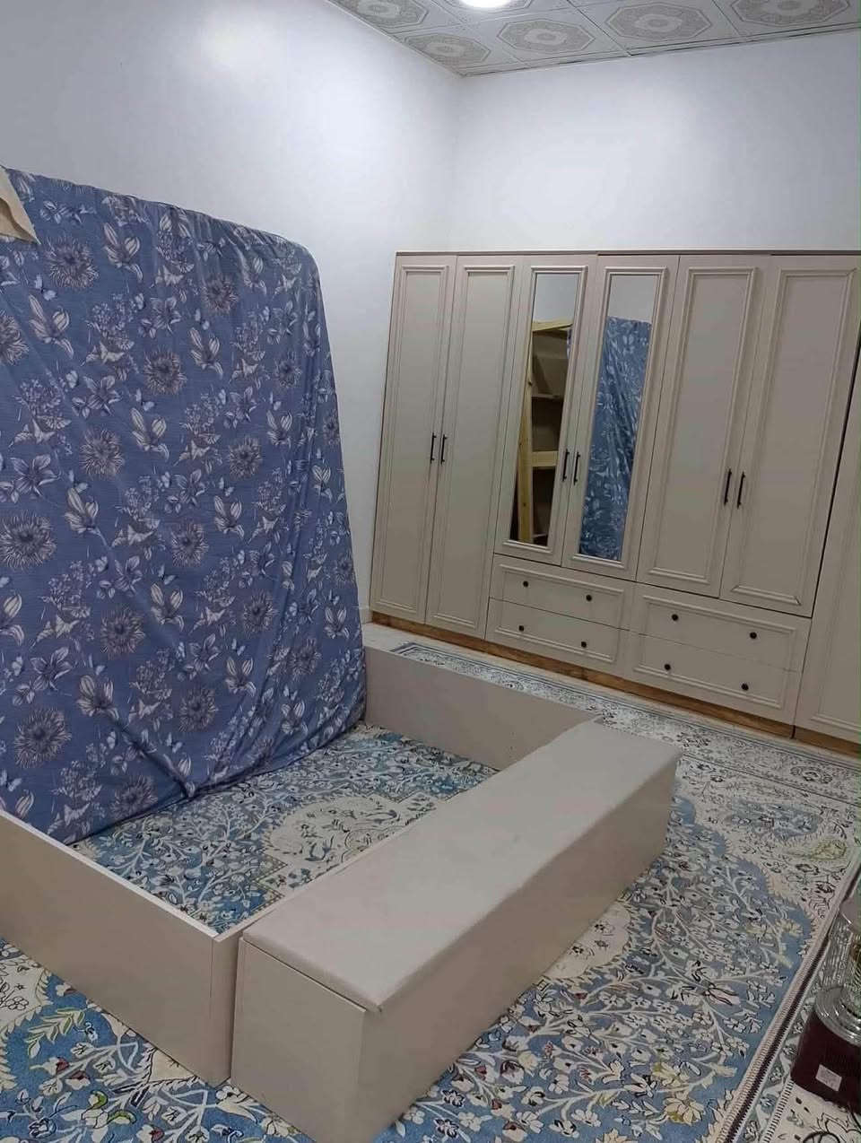 السلام عليكم
للبيع بيت بالهلايجيه بشارع الحداد قريب ع مدرسة الشيخ خوام مساحة ١٢٥ متر بناء سنة ٢٠٢٢ جديد ونضيف طابق ونص جاهز من كلشي باقي التفاصيل مراسلة الصفحه او الاتصال +9647804527235
