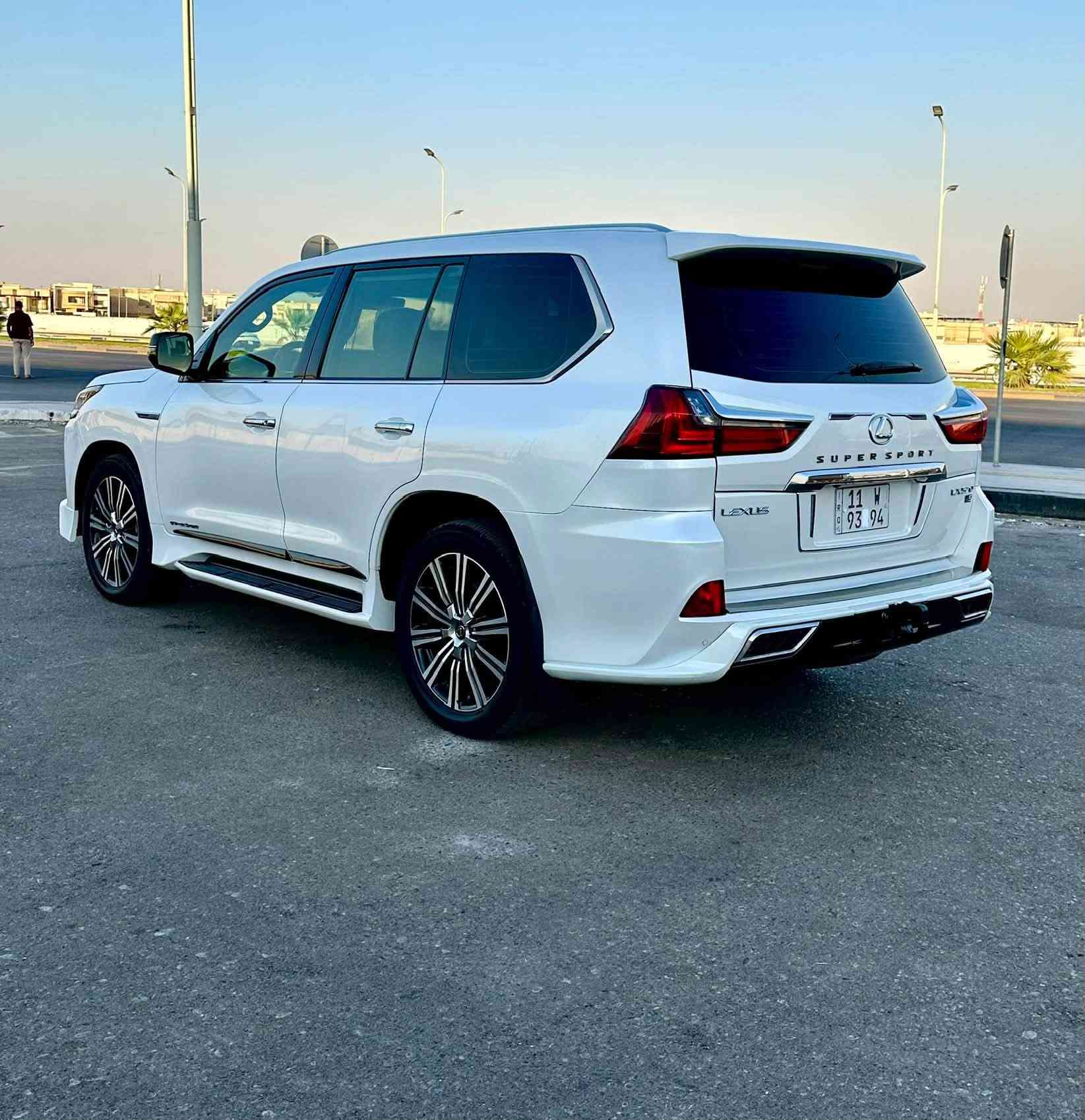 🔥 لكزس LX 570 Super Sport موديل 2020 — وارد خليجي

🚘 للبيع لكزس LX 570 Super Sport بحالة ممتازة جداً، سيارة متكاملة ومواصفات عالية، وارد خليجي + بريم + كفالة عامة ✅

✨ المواصفات والأوبشنات:

📡 رادارات وحساسات أمامية وخلفية وجانبية 360°
📷 كاميرات 360°
🖥️ شاشات أمامي وخلفي — عدد 3
🌞 فتحة سقف
❤️ كشنات أحمر قرميدي ملكي
⚡ جميع الكشنات كهربائية
❄️🔥 كشنات تدفئة وتبريد
🧊 ثلاجة
🛞 طخم تايرات جديد
🔩 حدادة 100%
🏗️ جكات هايدروليك
🏔️ جميع أوبشنات الطرق الجبلية والصحراوية
📦 صندوق شفط
🎮 تشغيل عن بُعد
💡 إشارات ترحيب
4️⃣❌4️⃣ نظام دفع رباعي
⚙️ أنظمة القيادة: اقتصادي / عادي / سبورت / سوبر سبورت

💯 السيارة مواصفاتها فول وكلش حلوة
📍 الرقم: بغداد — تحويل مباشر
📍 مكان السيارة البصرة
💰 السعر: 775$

📞 للاستفسار:
***********
