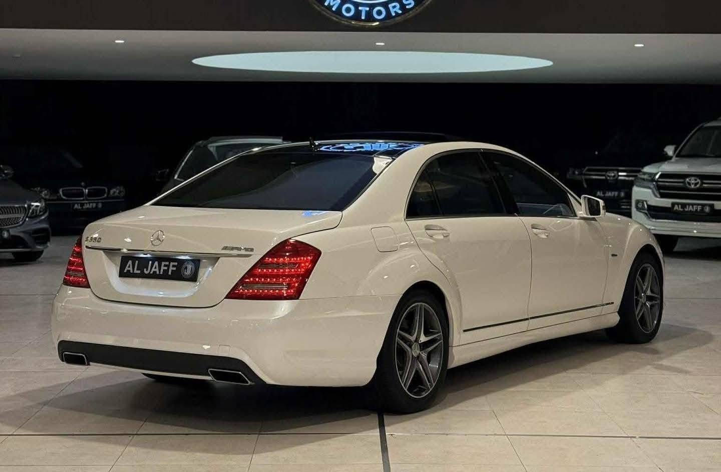‏‎ للبيع فقط Mercedes Benz *********** S350 AMG 
‏‎‏ Mercedes Benz S350 AMG
‏‎اخوان السيارة استلام شركة مارسيدس يعني و كاله خليجي صفر شركه باجگر ضمان دولي  سوجين 
........................................
‏‎مكفوله مابي اي نقص كفالة عامه من دعاميه لي دعاميه گير محرك كلش بشرط من الشدوخ من الحادث والصبغ
الرصعات داخل قرميطي السياره بحالة الوكاله
‏‎

سيارة فول مواصفات 

‏‎موديل 2012 صفر شركة اربيل
‏‎ماشيه 150الف كيلومتر حقيقي
‏‎سيارة بلادي AMG
‏‎کشنات جلد
‏‎كشنات خلفي امامي كهرباء  وتدفئه وتبريد
‏‎كشنات مساج
‏‎كشنات ٤ ميموري
‏‎بانوراما
‏‎ثلاجه بلادي
‏‎ناظور ليلى
‏‎ويل AMG بلادي 
‏6 سيدي جنجر
‏‎ديفيدي خلفي وشاشات عرض 2
‏‎ريموت كونترول داخلي
‏‎لايتات زينون اوتو
‏‎نظام اناره عالي ناصي ولاياتات تصعد وتنزل ويمين ويسار حسب اتجاه السياره وحركتها اوتوماتيك
‏‎حساس مطر اوتو
‏‎تحكم ستيرن
‏‎صندوق شفط
‏5 بردات كهرباء
‏‎تبريد قطعتين ويه التكم
‏‎ميز طعام 2
‏‎مرايات تعتيم اوتو
‏‎دبلات تعلى وتنصى تحكم داخلي ب 3 انظمه عالي ومتوسط وسبورت
3 انظمه سياقه سبورت وعادي وكستم
‏‎نظام دخول وخروج السايق من المقعد الامام
‏‎مري شفط
‏‎تجوات كهرباء
12 سماعه هارمان كارديون
14يرباك
‏‎حساس امامي خلفي
‏‎كاميره خلفيه
‏‎باب شفط 
‏5 أبواب وجنطه بصمه
‏‎تشغيل بصمه
‏‎شاشه تسجيل دواره
‏‎تحكم بالبانوراما والأبواب والبردات من خارج السياره
‏‎السياره s class بلادي خليجي
‏‎اناره 3 الوان
‏‎ناظور ليلي رادار امامي
‏‎باقي  المواصفات معروفة 
‏‎‏‎رقم سليمانيه  رقم و سنويه جديد بي اسمي
‏‎‏‎شرط تحويل نفس اليوم
‏‎‏‎مكان السياره اربيل 
سعر السياره 260 ورقه وبيها مجال الشراي 
رقم صاحب سيارة : ***********
