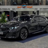 بي ام 530i • ٢٠٢٤ • ٥٣٠٠٠ ميل