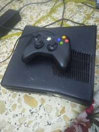 اكس بوكس 360 • يشتغل • لمبة حمرا