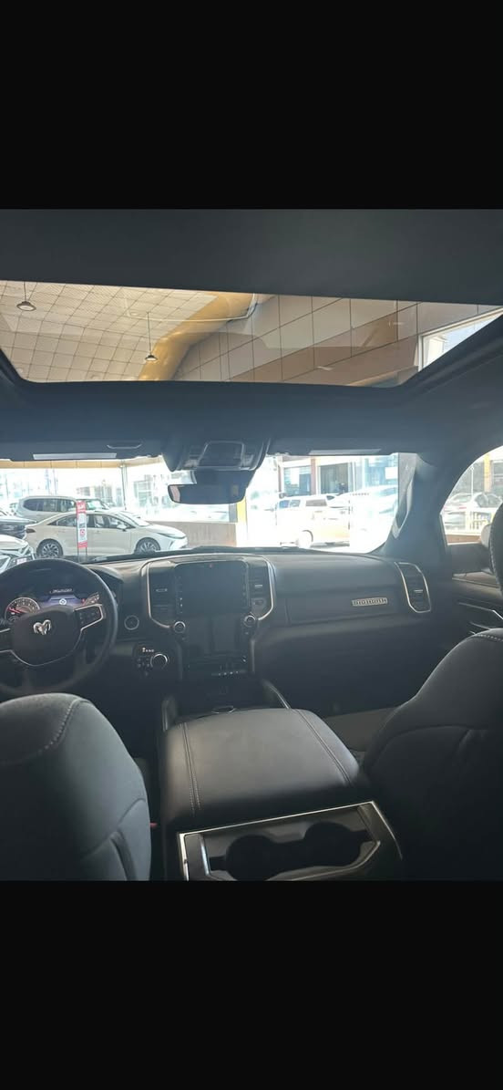 دوج رام 2026 بدون صبغ 305ومجال
محرك : V6 توين توربو
موديل 2026
4X4
مواصفات بيك هورن شاشه تيسلا كشن كهرباي رادار امامي وخلفي حساسات اماميه وخلفيه بانوراما بصمه تشغيل عن بعد 
ماشيه :6miفقط
سياره بدون صبغ ابد قطعتين تبديل شركه بدون دواخل وشاصي ايرباك مرجوع سيستم شركه
رقم شاصي؛ 1C6SRFFP5TN157964
سياره بدون رقم تترقم شمالي شرط الرقم ابيع
سعر سياره 305ومجال
***********
***********
