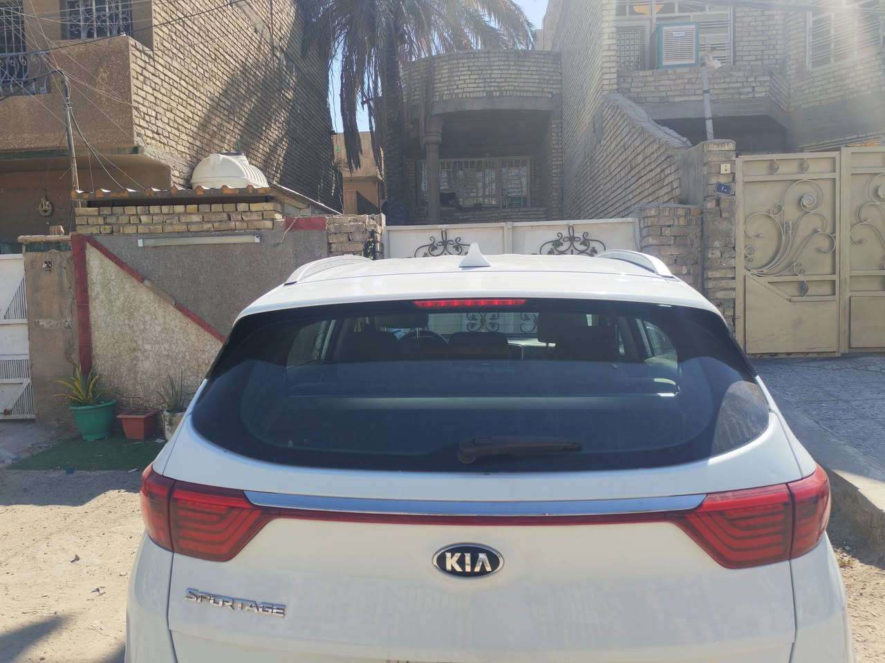 سبورتج موديل 2017 خليجي لون ابيض
ماشية 178 الف كيلو متر
بصمة ودخول ترحيبي
مانع تزحلق و auto hold
الكشنات الامامية تحكم كهرباء
لايتات زنون اني شادهن قبل فترة
تخم تاير جديد
مكينة وكير خير من الله
تبريد امامي+ خلفي ثلج
مري شفط
شاحن wirless
صندوق كهرباء
مثبت سرعة
كاميرا خلفية 
السيارة بدون حادث مكفولة
قطع الصبغ والبارد راسلني اشوفك سونارها
الرقم بغداد الماني 
السيارة باسمي 
مكان السيارة بغداد حي اور
السعر 165 وبيها مجال
للاستفسار الاتصال او واتساب
***********
