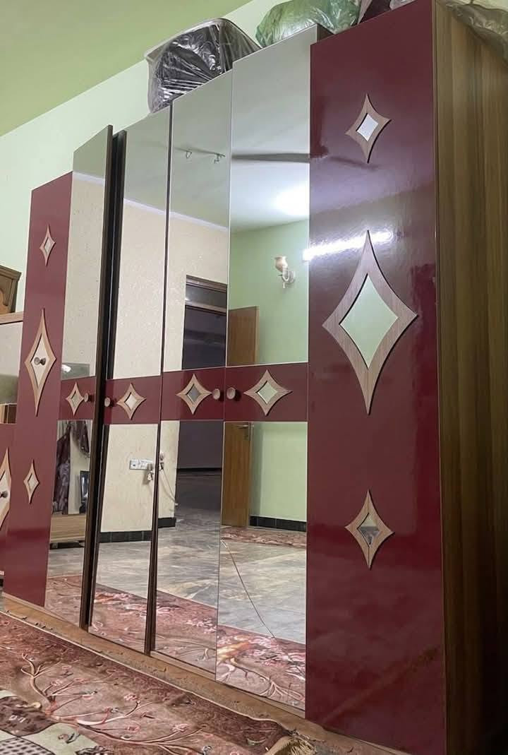 سرير • أثاث نوم • لا تفاصيل