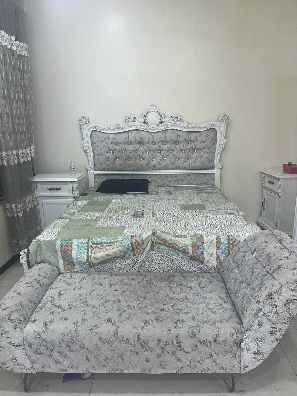 سلام عليكم غرف نوم صاج عراقي  اخت الجديده للبيع السعر مليونين وبيهه مجال/*********** /***********

