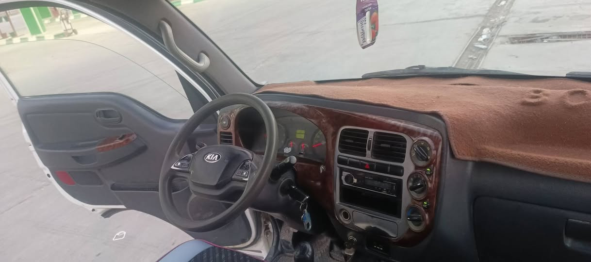السلام عليكم 
كيا فحل موديل 2015 
تبريد ثلج ❄وي السويج
مكينه كير خير من الله
حداديه جديده 
تخم تاير. محور 14
سياره جاهزه مجهزه 
السعر 113وبيها مجال قليل
السياره رقم بصره انكليزي باسمي مداور ثاني يوم
مكان السياره بابل القاسم 
***********
