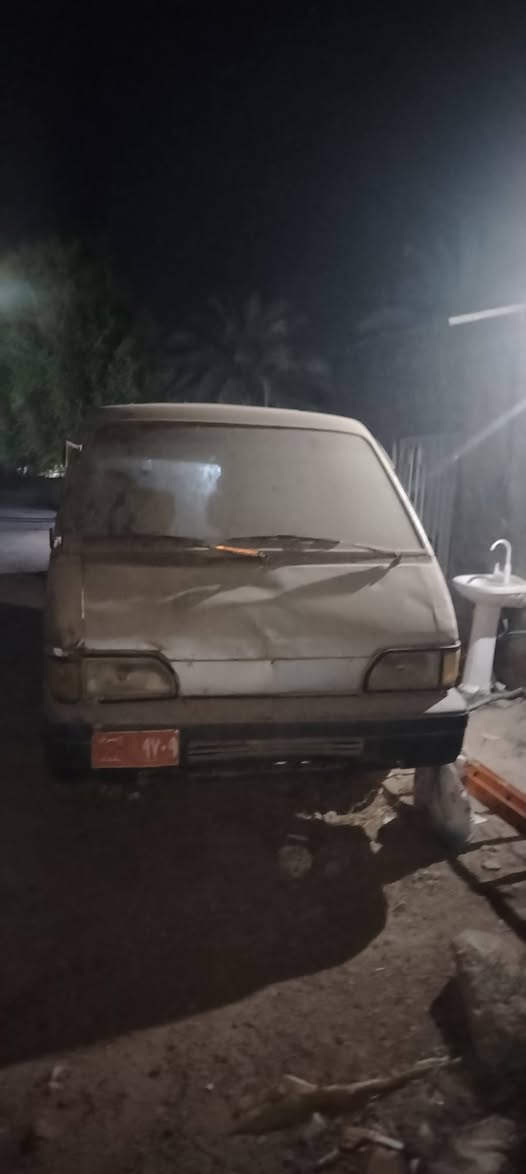 بسته للبيع كوم حديد ما بيه محرك برميل او اله تايرات كشره نضيف السعر ١٥ او بيه مجال قليل المكان النجف ناحية العباسيه للاستفسار الاتصال على الرقم *********** بي واتساب
