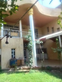 بيت للبيع مساحته 300م محموديه حي السلام قرب جامع مائده الرحمن البيت يح...