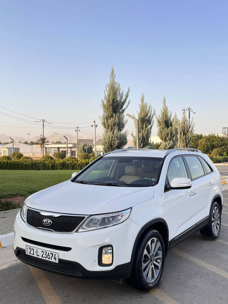 KIA SORENTO- مۆدێل  2015 -
📲 *********** سعر : 168💸 مەجالی تیایە

سەیارەکە زۆر جوانە  
سەیارەکە تەنها پەڵە ساردی  هەیە  بە بێ بۆیاغ  ✈️

مواسەفات   ( ناو زەرد  - کوشن کارەبای  -حاسە  - ڤۆلیۆم   -  تحدید سورعە  - بلاجکتۆر - لید - ویل کرۆم -کامێرا لیدی ناوەوە- کوشن جلد - بەسمە - گیر اوتوماتیک و عادی  - سێ ڕیز کوشن - تەبرید مەرکەزی - ئیکۆ -شاشە ) 🗼

گێڕ و مەکینە بەشەرت نەکراوەیە
١٣٧ هەزار ڕۆیشتووە
سەنەوی تازە تا ٢٠٢٨
تەحویل  و غرامە بەشەرت 🇺🇸
شوێن : سلێمانی 🪙

كيا سورينتو   - مۆدێل  2015 -     
📲 *********** سعر : 168💸 و مجال

سيارة حيل حلوة  
سيارة بيها مكان صغير بارد و بدون صبوغ   ❄️
 
مواصفات (     داخل اصفر - كشن كهربائي -حاسات - بلاجكتور - ڤۆلیۆم - تحديد سرعة -بلاجكتور -ليد- ويل كروم -كاميرا - شاشة- ليد دواخل-كشن جلد - بصمة- گير اوتوماتيك و عادي-ثلاث معقد -تبريد مركزي-نظام ايكو)  🆕

 گير و محرك بشرط ما مفتوح 
137 الف حقيقي ماشي 
سنوي جديد حتى 2028
تەحویل  و غرامە بشرط 💎
مكان : سلێمانی
