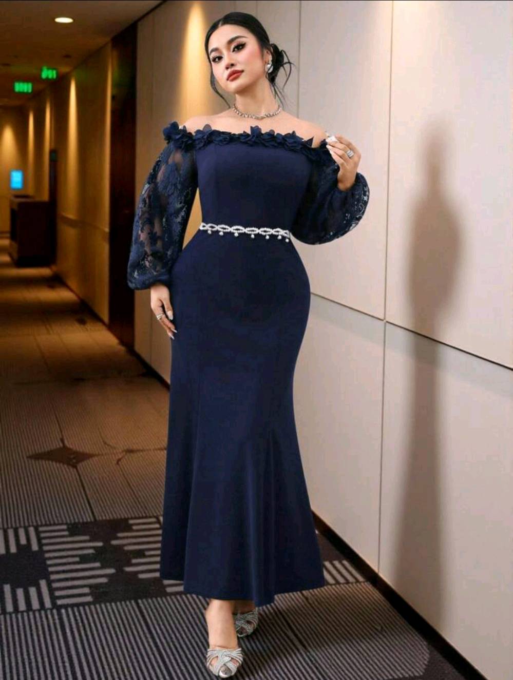 فستان حفلات طويل الاكمام من قماش الدانتيل
قياس 3XL
سعر 35 الف