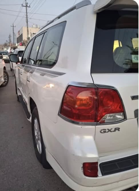 لاندكروز موديل 12 بغداد باسمي
***********
***********
