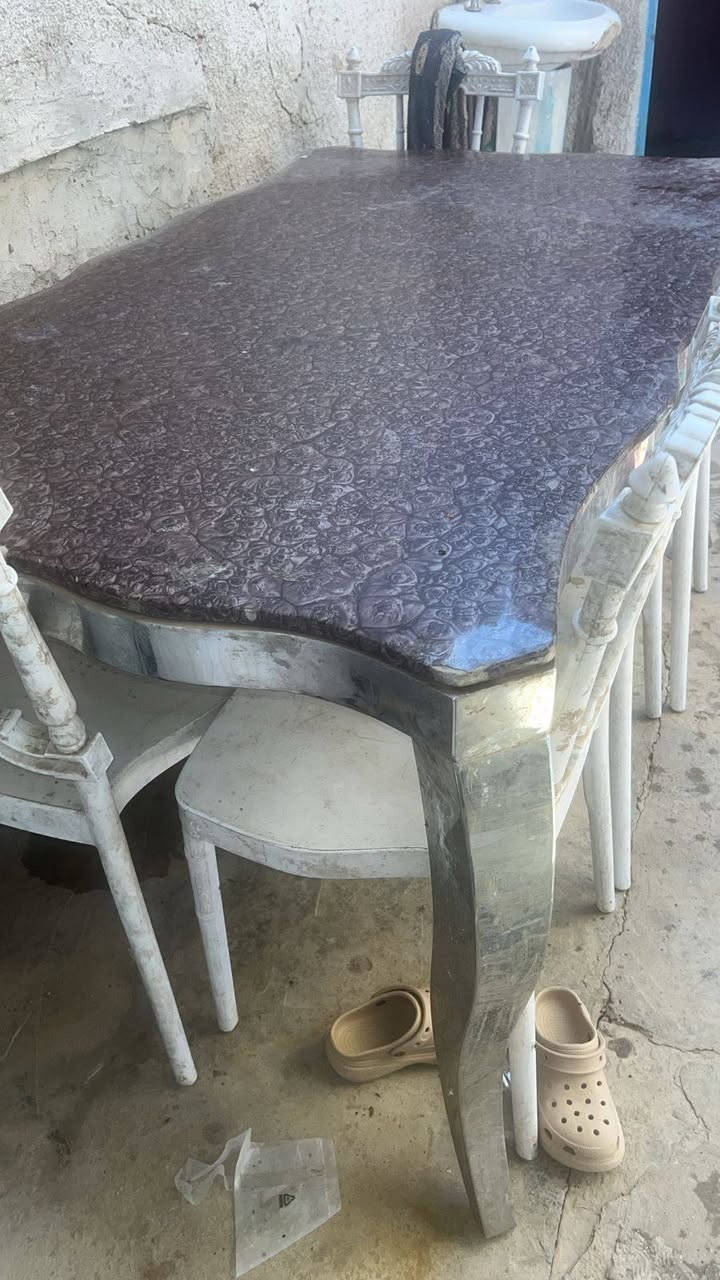 ميز طعام مرمر للبيع مكان بغداد حي اور ***********
