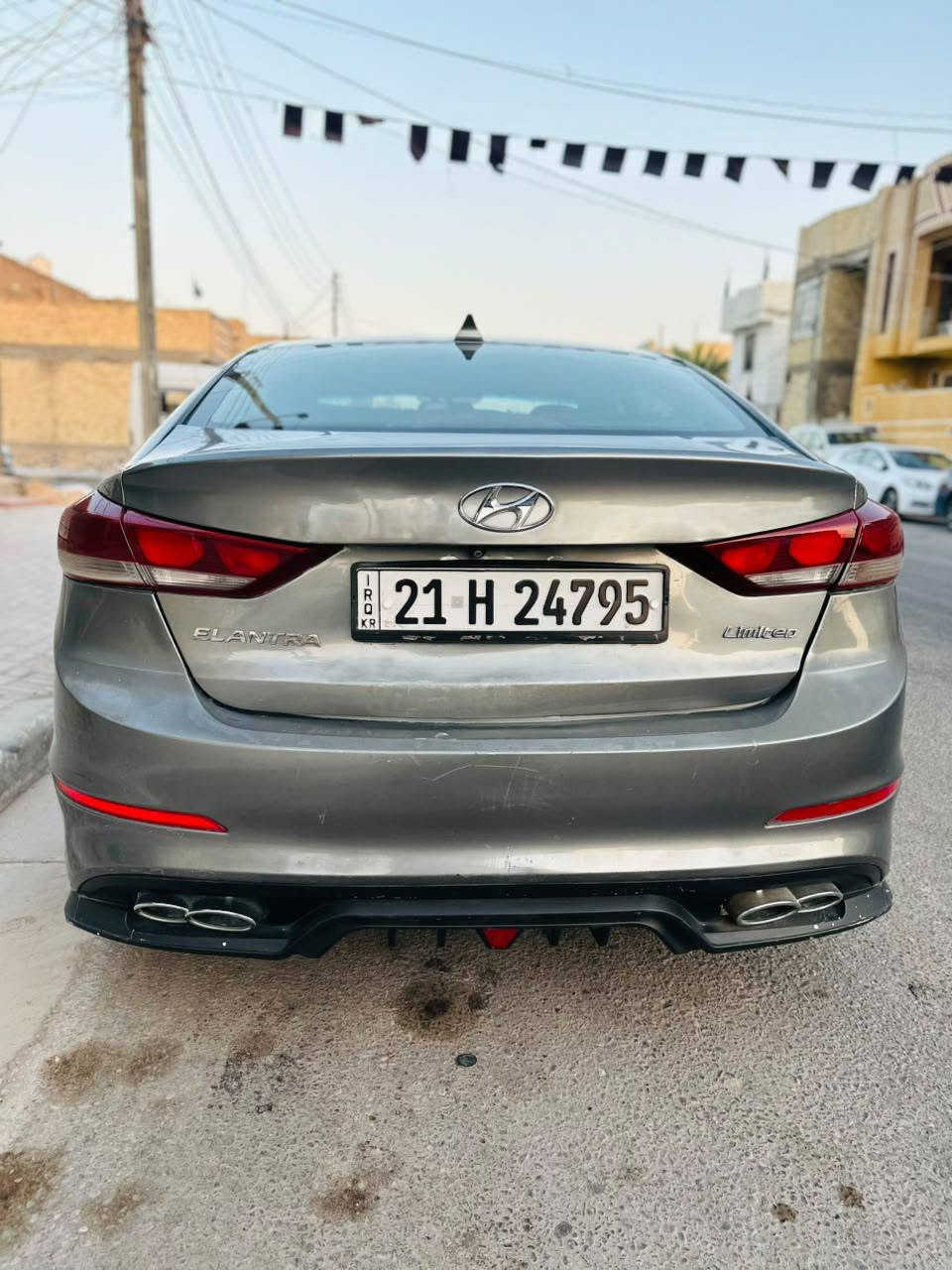 النترا موديل 17 
فول لإدارات 
تحكم استيرن
تحكم قياده 
كشن كهربائي 
شياير بل كريم
نضام ترحيب
محرك 2000
گير  Rt
فول معدا فته
بيه بنيد وربع من قبق لجنطه
والباقي كفالة السعر 110 وبيه مجال 
للاستفسار الاتصال ***********
