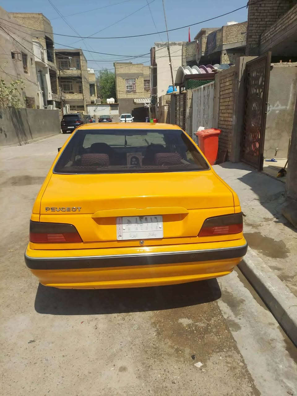 سلام عليكم بيجو للبيع مديل 23مكفوله مكينه كيرصبغ اني مكلف بلنشر وهذه رقم صاحبهه ***********السعر 68 وبيهه مجال مكان بغداد الشعب
