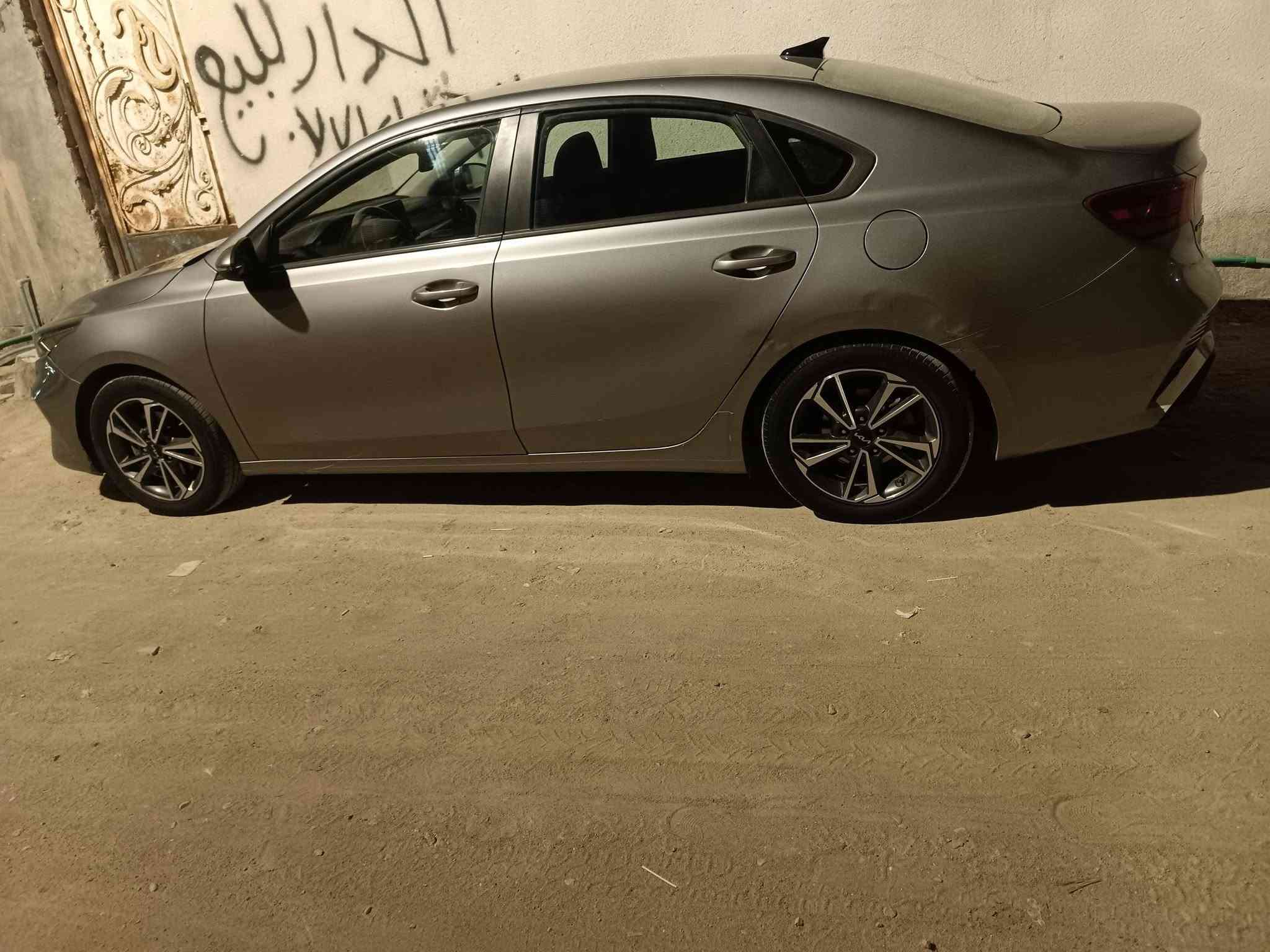 كيا 4T (/موديل 2023 معوقين بصره فقط بنيد معدل نفسه فول عدا الفتحه مابيه لا قطعه تبديل ولا صبغ السعر 125 وبيه مجال وبالخدمة صور الحادث موجوده المكان البصره البهادرية ***********

نص مكتوب في الصور:
- 58615523