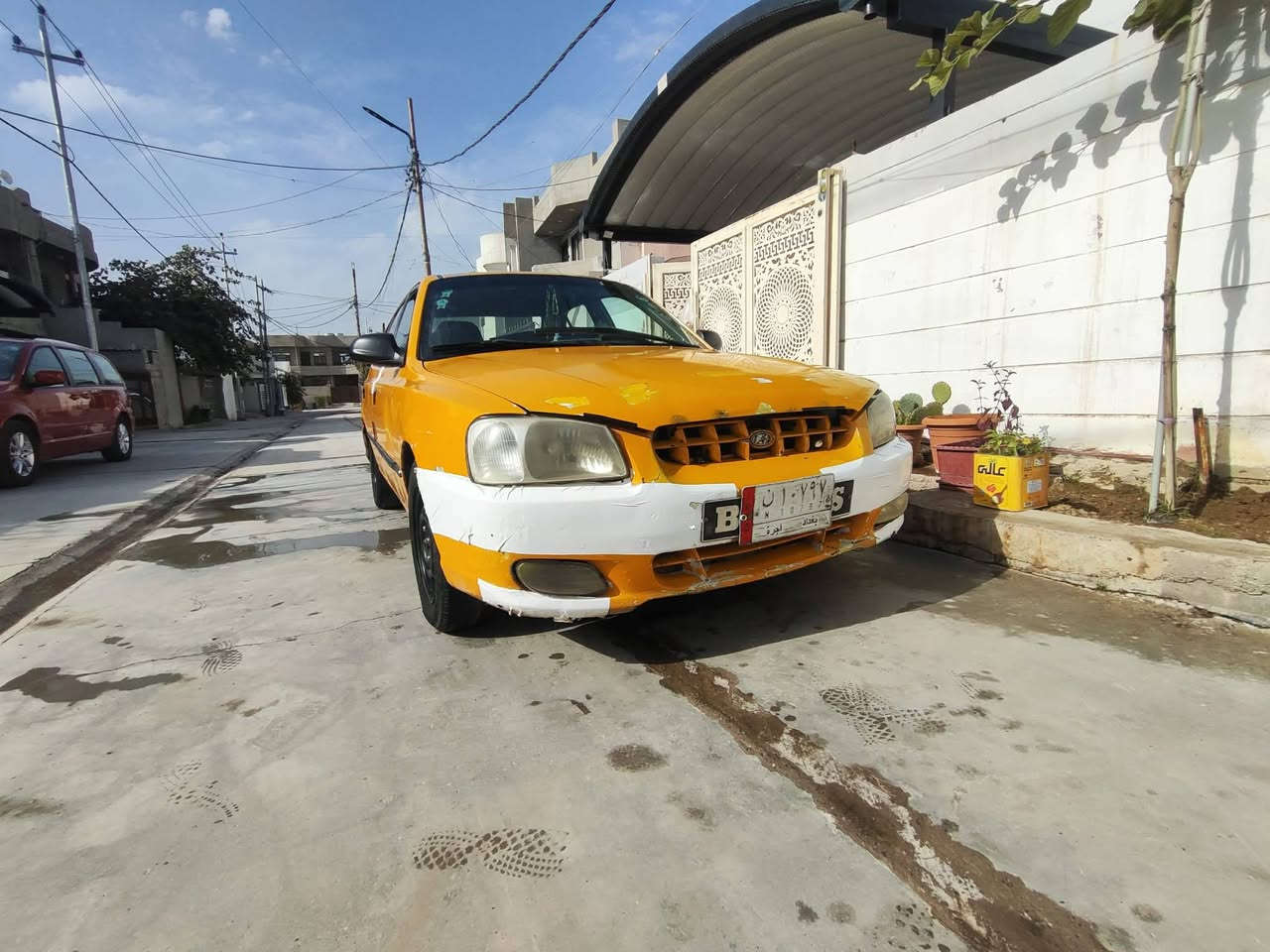 سياره اكسنت فيرنا موديل 2000
رقم بغداد للبيع 
 
كهربائيات كامله 
تبريد يحتاج غاز + تدفئه 
تايرات طخم جديد 
صدر نضيف 
بطاقه بانزين 
 سعر 25 خابر وتدلل 
***********
