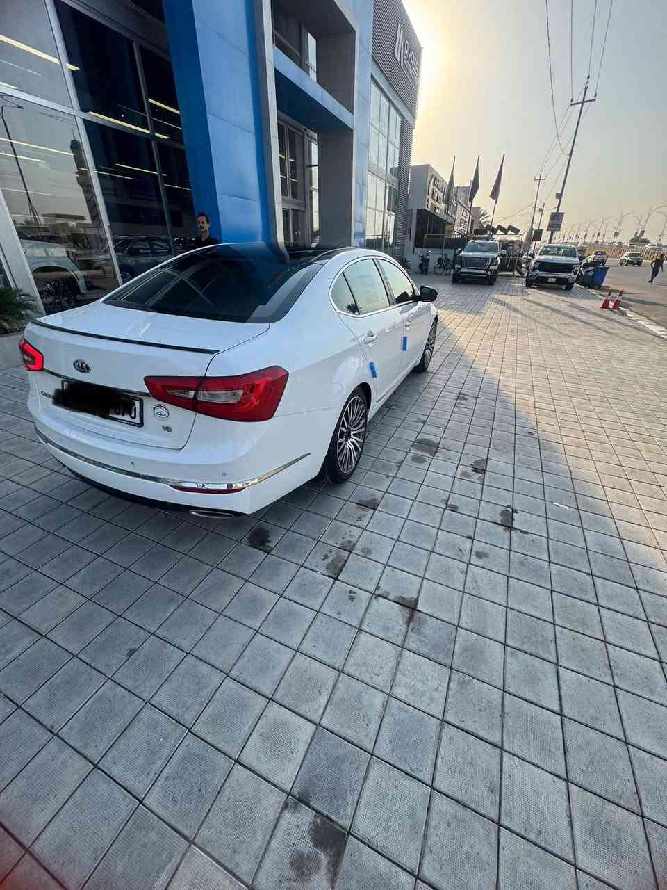 سلام عليكم 
كادنزا موديل 15 📦
فول مواصفات الخير 
كير مكينه مكفولات 
صدر أمامي خلفي جديد 
تخم تاير جديد 
تبريد. ثلج 🥶
بسمنه تحويل مباشر 
سياره مكفوله كفاله عامه 
عدا شبر بارد بل جاملغ أمامي 
سياره جاهزه من كلشي 
ماتصرف عليها الف 
مال جناي بل عافيه عل ياخذها 
سعر 149 بيها مجال بسيط 
مكان سياره الانبار فلوجه 
***********
