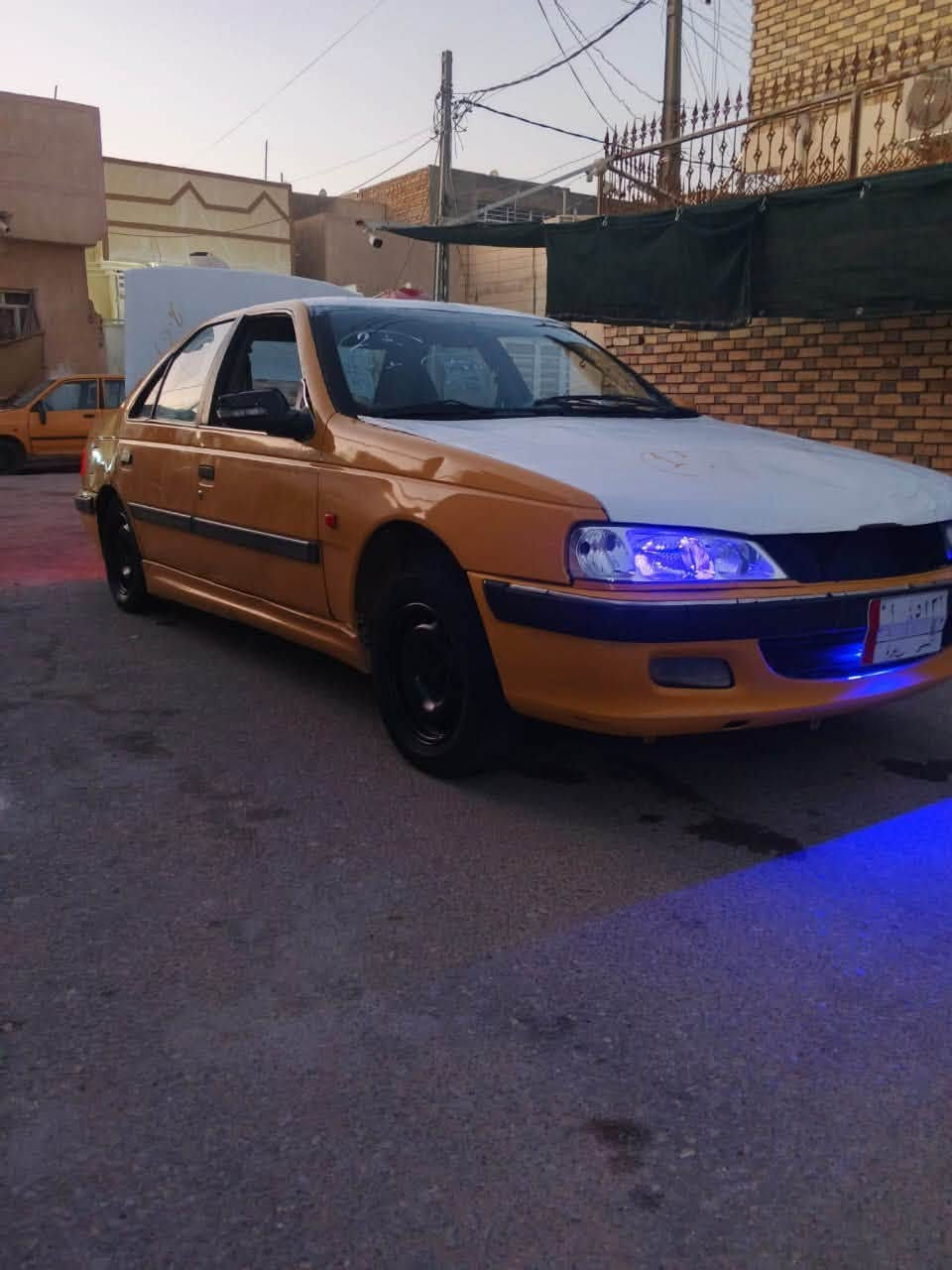 سلام عليكم سياره بيجو بارص لبيع كير ومكينه مكفولات مديل 10 سنويه صاقطه ب21 مطلوبه 300هئيه ينزلن من سعرهه غرامه مصفره راعيهه موجود سعر 20وبيهه مجال مكان نجف كوفه علوات الفحل رقمي ***********
