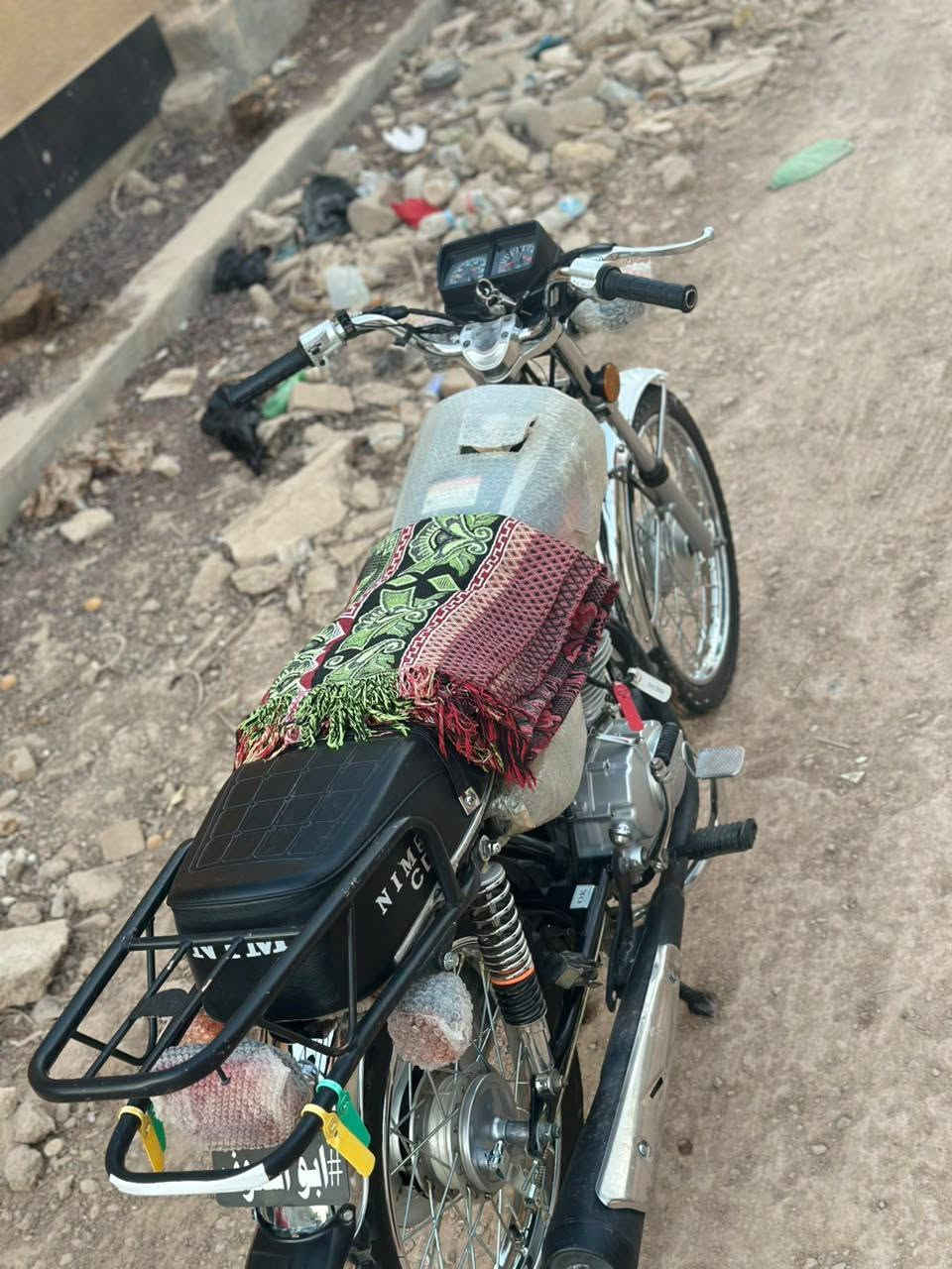 السلام عليكم
دراجة نامة امتياز للبيع موديل 26 كفاله
الدراجة مال جنايه يعني مامتعوبه
اي نقص مابيها كلها شغاله
بيهاا صلنصا باكستانية
السعر 675 وبيها مجال قليل
مكاني ديالى الخالص
رقم التلفون ‏‪***********‬‏
الموو شراي ليراسني.
