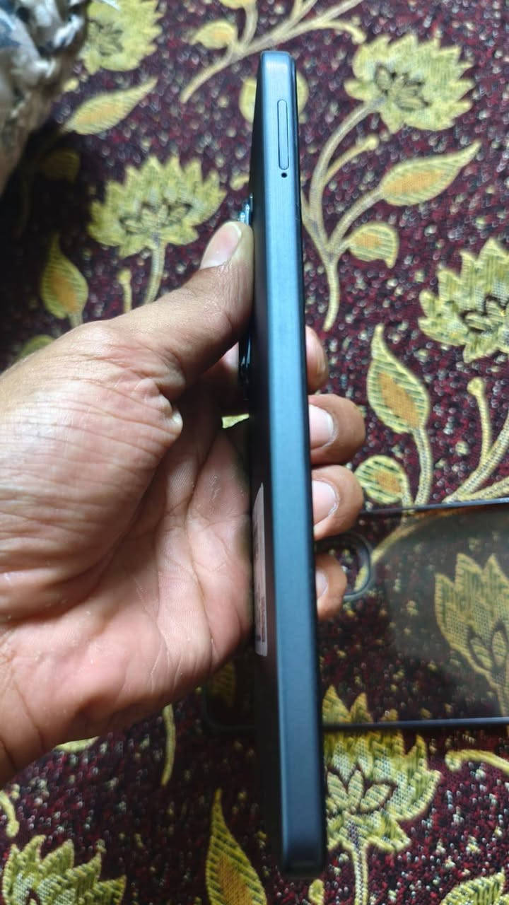 📱 المواصفات:
✅ ذاكرة 128GB
✅ رام 8GB + 8GB RAM ممتدة (حتى 16GB)
✅ شاشة 6.78 إنش FHD+ بتردد 120Hz
✅ معالج Helio G100 سريع وممتاز للألعاب والبث
✅ كاميرا 50MP
✅ بطارية 5000mAh
✅ شحن سريع 18W

📦 المرفقات: الكارتون الأصلي فقط.

💯 الجهاز نظيف ويعمل بدون مشاكل، مناسب للاستخدام اليومي والألعاب والبث.
يرهم مراوس ويا ايفون 8 بلص وفوق 
رقمي واتساب :***********
