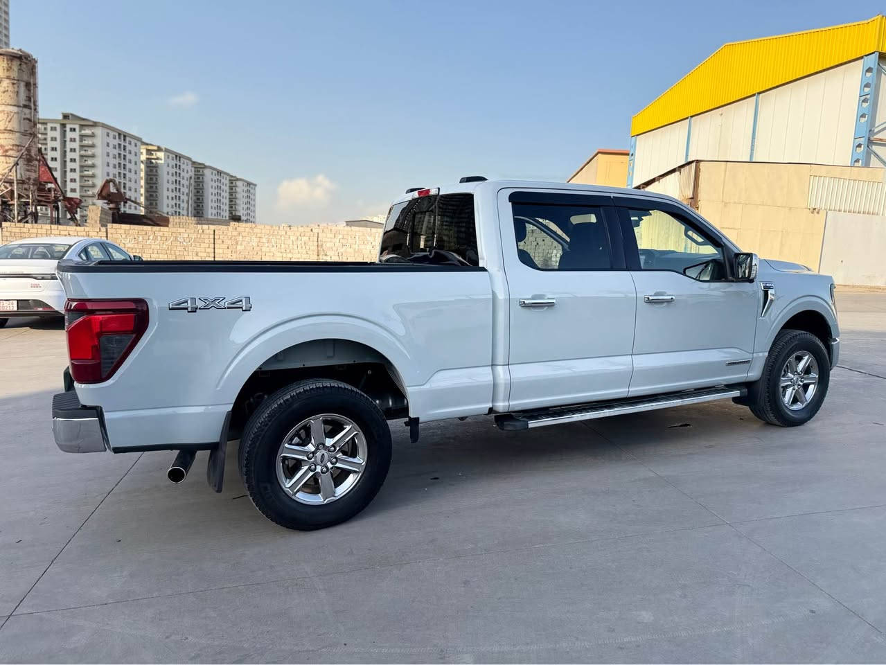 فورد F-150 • هايبرد ٣.٥ • دفع رباعي