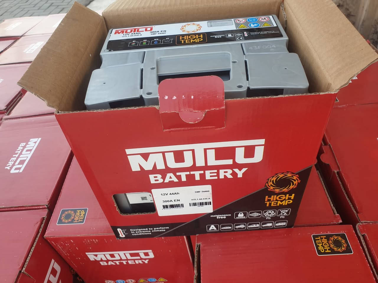 🔋 تم بفضل الله تعالى وصول وجبة جديدة من بطاريات موتلو (MUTLU) التركية الغنية عن التعريف!تميزت بطاريات موتلو بكفاءتها العالية وعمرها الافتراضي الطويل، لتضمن لك تشغيلًا آمنًا ومستقرًا لسيارتك في مختلف الظروف الجوية.المنشأ: تركي أصلي 100%.المواصفات: جودة عالية، مقاومة للحرارة، وضمان حقيقي للسيارات الحديثه
: متوفرة الآن بجميع السعات والأحجام لتناسب كافة أنواع السيارات.📍 العنوان: [بغداد العامريه مدخل شارع المنظمه مقابل مطعم صاج البديع ]📞 للحجز والاستفسار: ***********  واتساب 
***********  واتساب 
او راسل الصفحه أهلاً وسهلاً بالجميع
